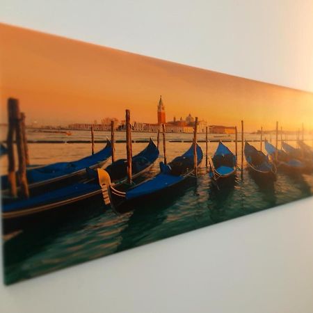 Marco'S Apartment -Ideale Per Venezia- 梅斯特雷 外观 照片